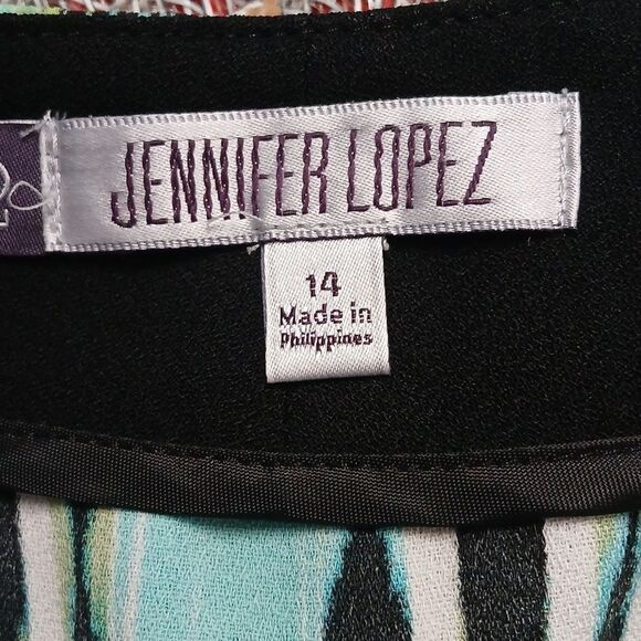 Jennifer Lopez multicolor shorts Sz 14 EUC - Picture 9 of 9